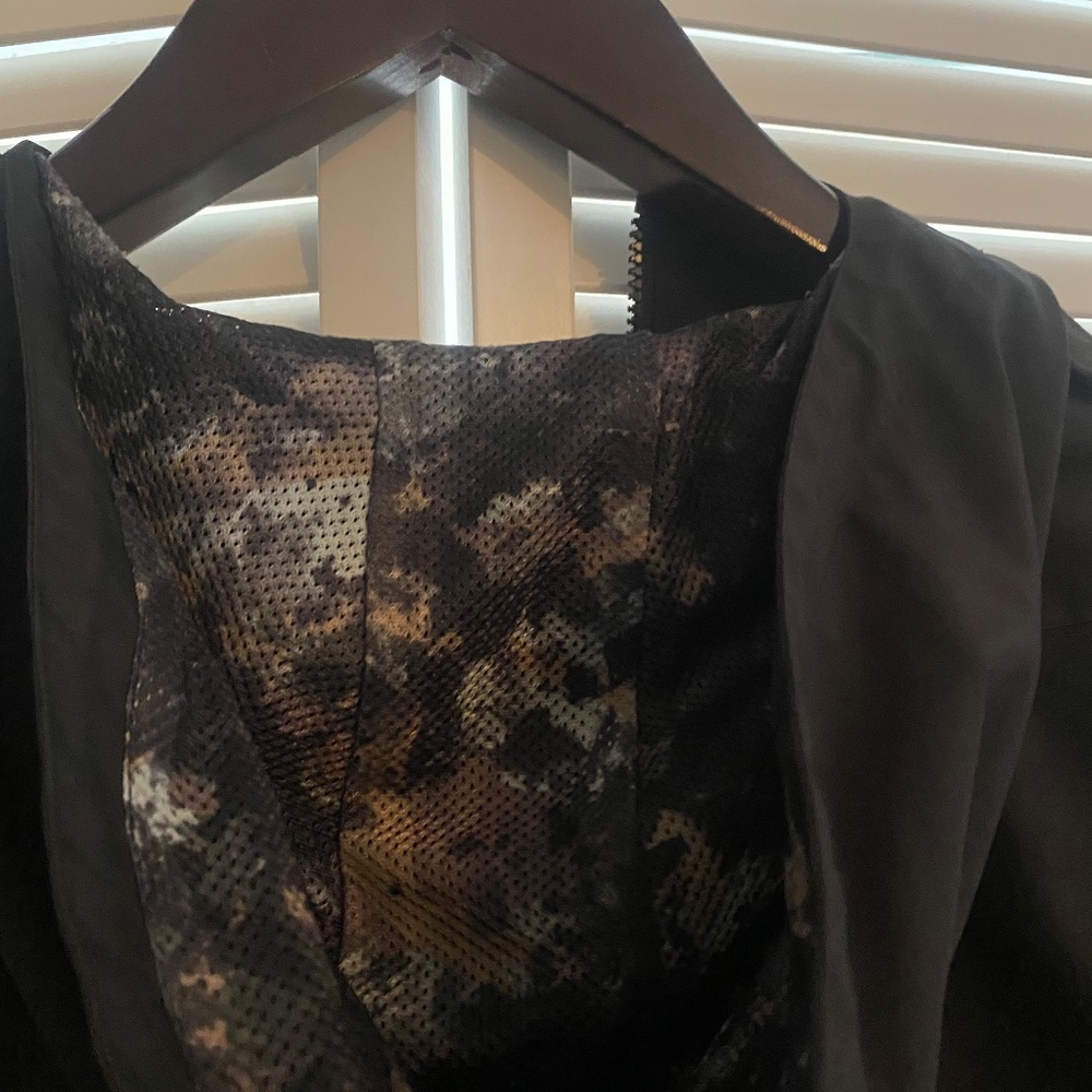 jacket - Picture 3 of 3